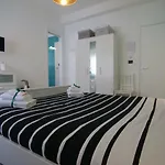 Guest house 